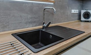 Kuchyňské dřezy - Barva - Metalická černá