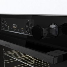 Vestavná multifunkční trouba s parním asistentem GORENJE BSA6737E15BG