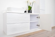 Koupelnová skříň uložná NICO 40